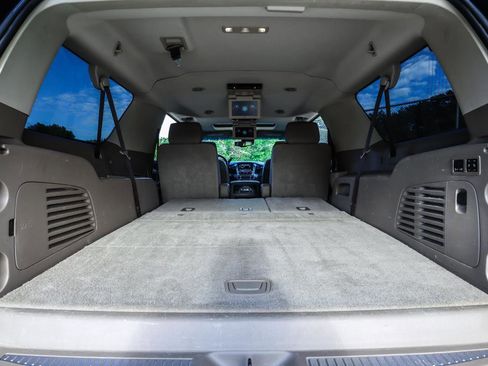 Used 2020 Chevrolet Suburban Premier image 28