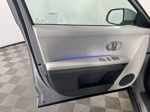 Certified 2024 Hyundai Ioniq 5 Limited RWD image 18