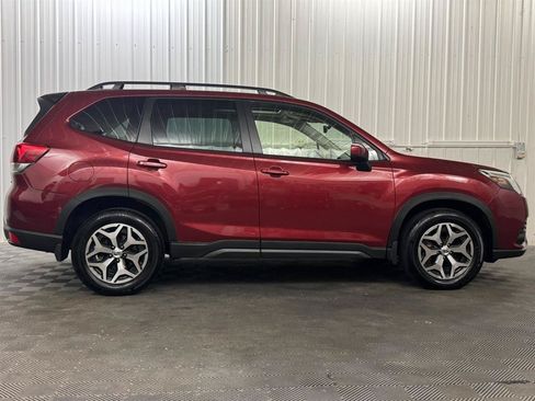 Used 2024 Subaru Forester Premium AWD/4WD image 26