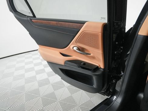 Certified 2024 Lexus ES 300h w/ Technology Package FWD image 14