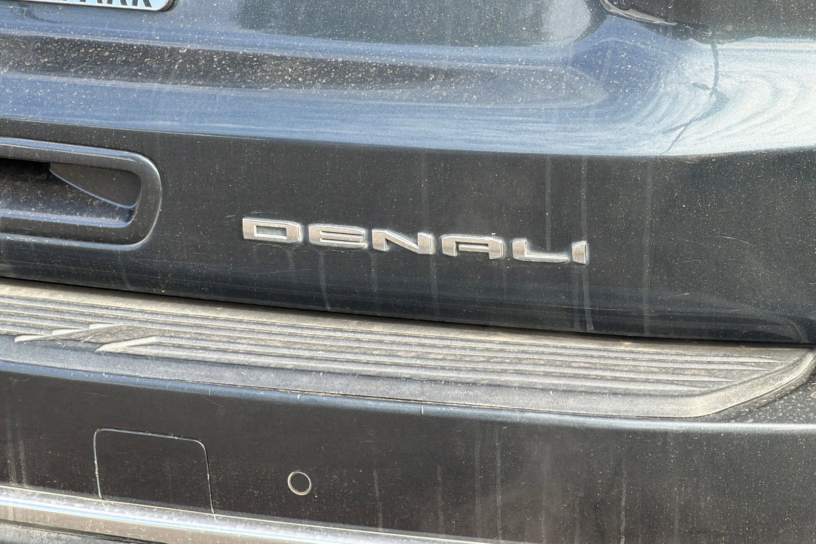 Used 2021 GMC Yukon XL Denali w/ Denali Premium Package AWD/4WD image 48