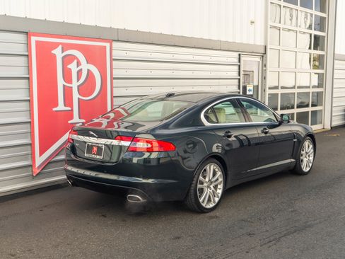 Used 2011 Jaguar XF Portfolio image 42