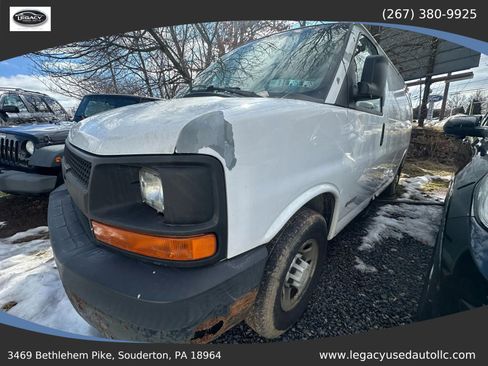 Used 2006 Chevrolet Express 2500 image 2