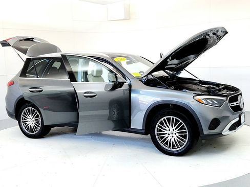 Used 2023 Mercedes-Benz GLC 300 4MATIC image 12