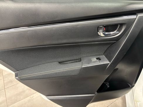 Used 2019 Toyota Corolla LE w/ LE Premium Package image 17