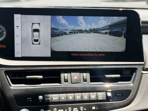 Used 2025 Lexus ES 350 Ultra Luxury FWD image 28