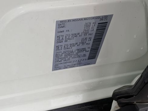 Used 2022 Nissan Pathfinder SV w/ SV Premium Package image 31