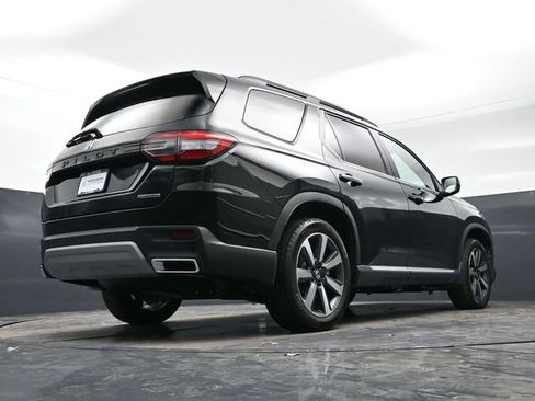 Certified 2025 Honda Pilot Touring image 43