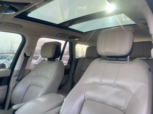 Used 2018 Land Rover Range Rover HSE AWD/4WD image 12