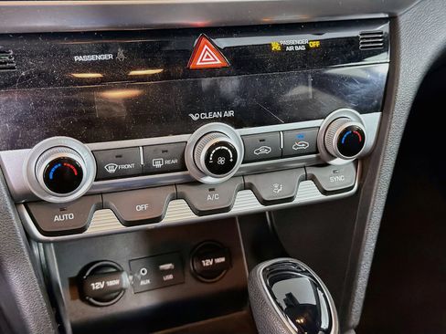 Used 2020 Hyundai Elantra SEL w/ Cargo Package (C1) FWD image 22