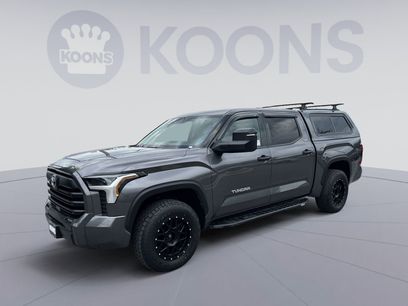 Used 2022 Toyota Tundra SR5 w/ SR5 Convenience Package