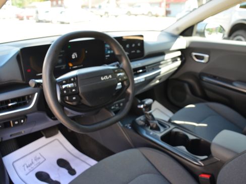 Used 2025 Kia K4 FWD image 22