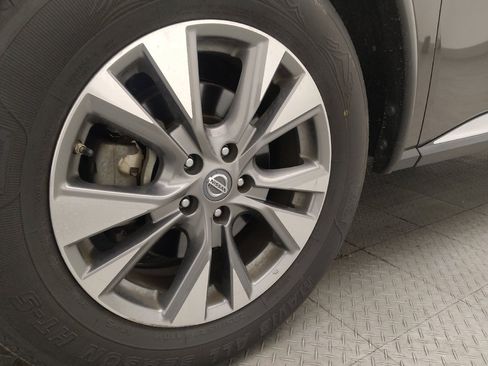 Used 2018 Nissan Murano SV image 31