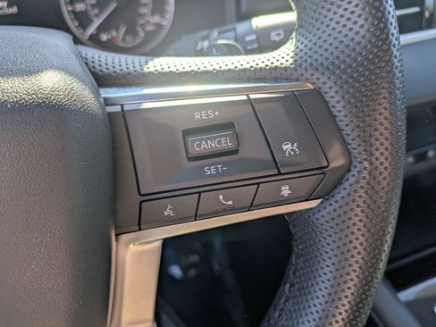 Used 2022 Mitsubishi Outlander SE image 17