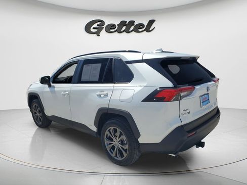 Certified 2023 Toyota RAV4 XLE Premium AWD/4WD image 7