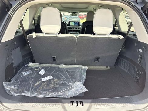 New 2026 Lincoln Aviator AWD image 11