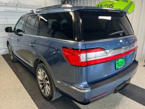 Used 2020 Lincoln Navigator Reserve w/ Luxury Package image 4