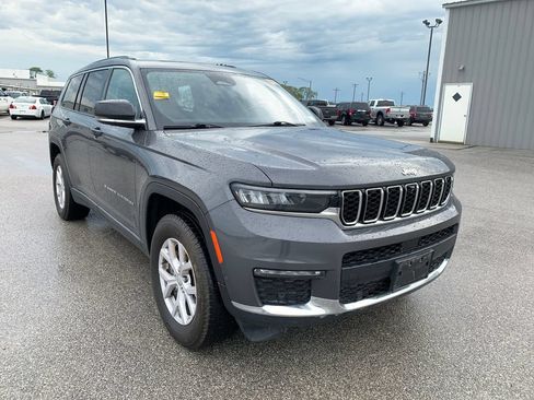 Used 2022 Jeep Grand Cherokee L Limited w/ Luxury Tech Group II AWD/4WD image 13