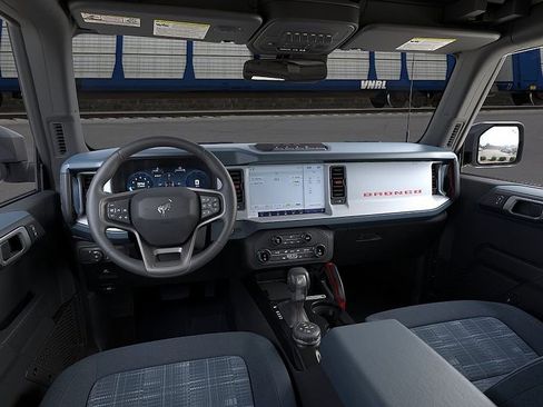 New 2026 Ford Bronco Heritage Edition AWD/4WD image 9