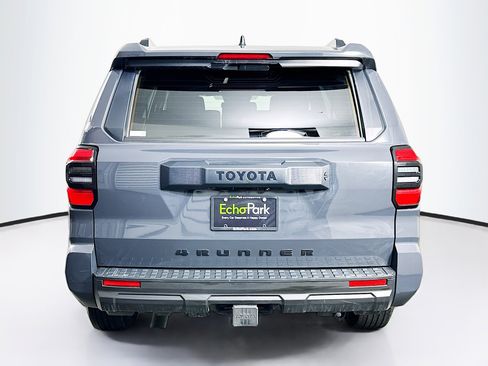 Used 2025 Toyota 4Runner SR5 image 7