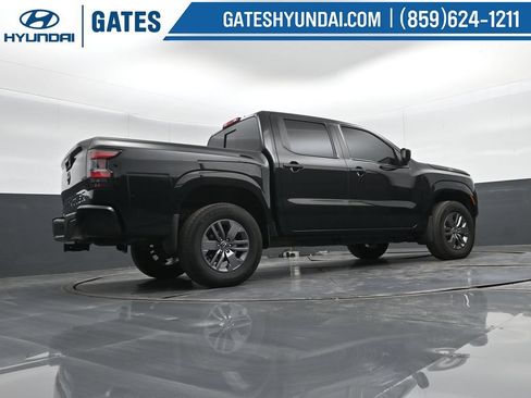 Used 2025 Nissan Frontier SV w/ SV Convenience Package AWD/4WD image 34