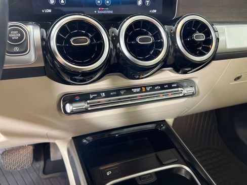 Used 2021 Mercedes-Benz GLB 250 image 19