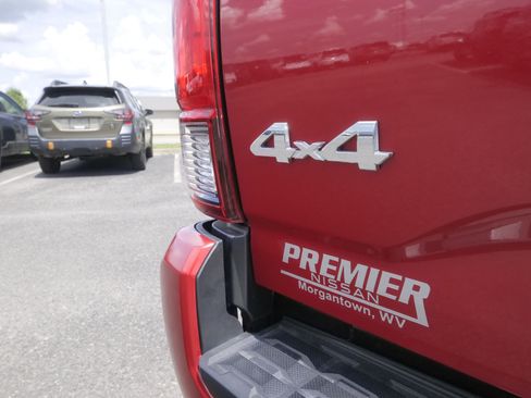 Used 2023 Toyota Tacoma SR AWD/4WD image 11