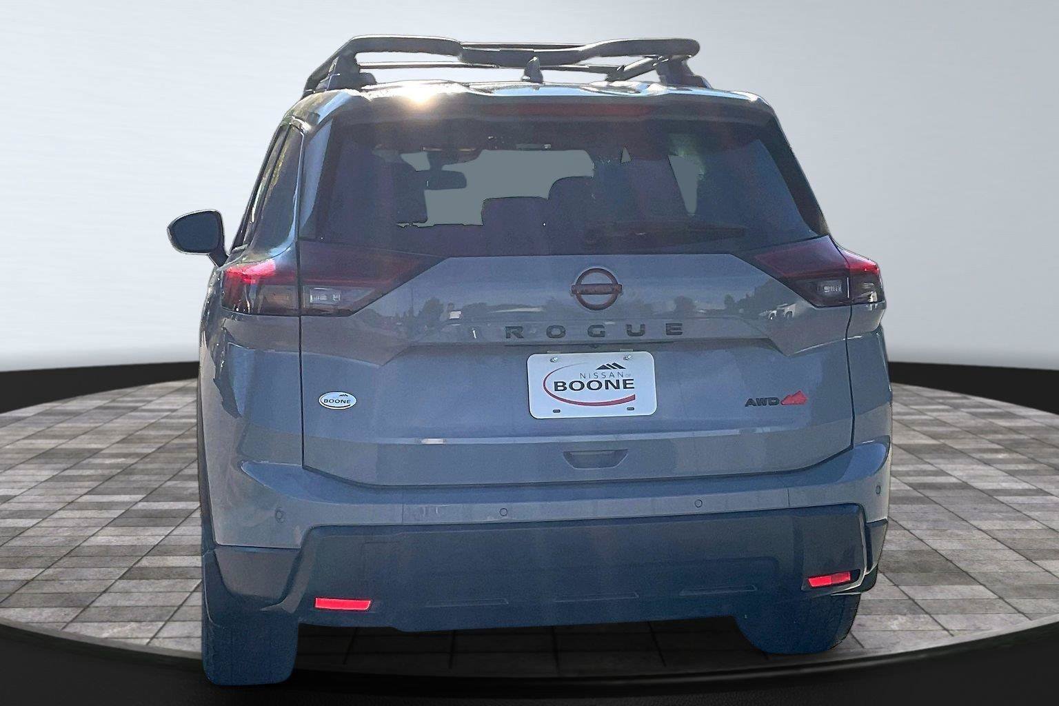 Used 2025 Nissan Rogue SV w/ Rock Creek Premium Package AWD/4WD image 4