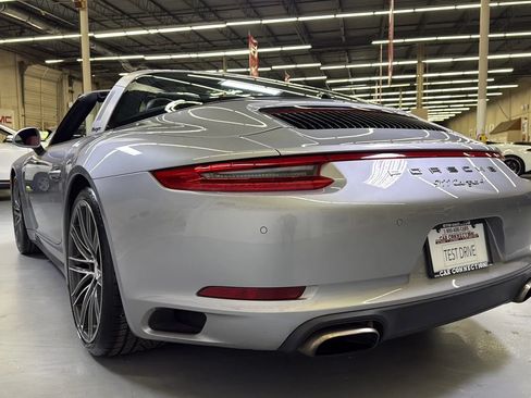 Used 2017 Porsche 911 Carrera AWD/4WD image 8