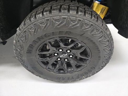 New 2026 Chevrolet Colorado ZR2 w/ Midnight Edition image 25