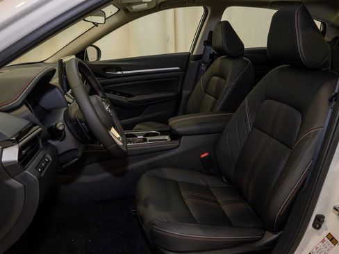 New 2025 Nissan Altima 2.5 SR w/ SR Premium Package image 11