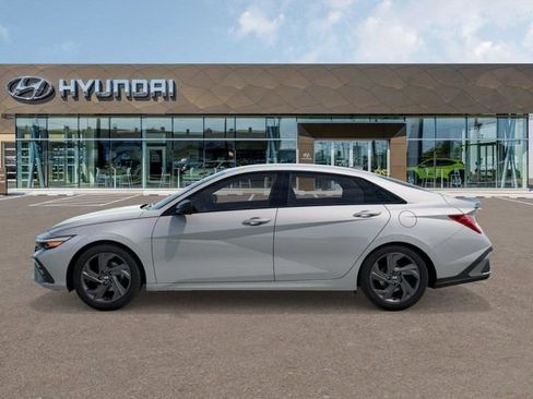 New 2026 Hyundai Elantra Sport image 3
