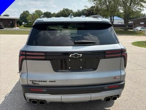 Used 2024 Chevrolet Traverse Z71 w/ Enhanced Driving Package AWD/4WD image 5