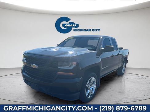 Used 2016 Chevrolet Silverado 1500 Custom w/ Custom Convenience Package AWD/4WD image 1