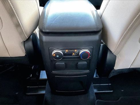 Used 2021 Ford Explorer 4WD w/ Class III Trailer Tow Package image 15