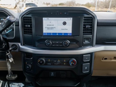 Used 2023 Ford F150 XLT image 19