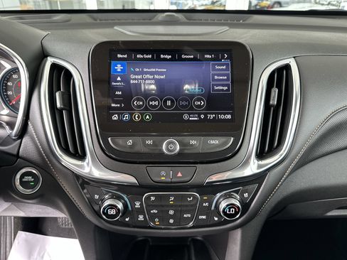 Used 2024 Chevrolet Equinox Premier AWD/4WD image 13