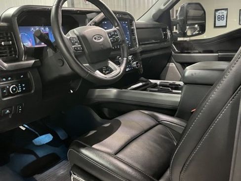 Used 2024 Ford F250 Lariat image 8