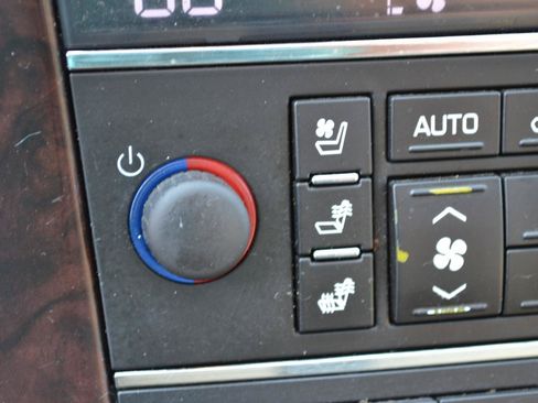 Used 2008 Cadillac Escalade EXT AWD/4WD image 23