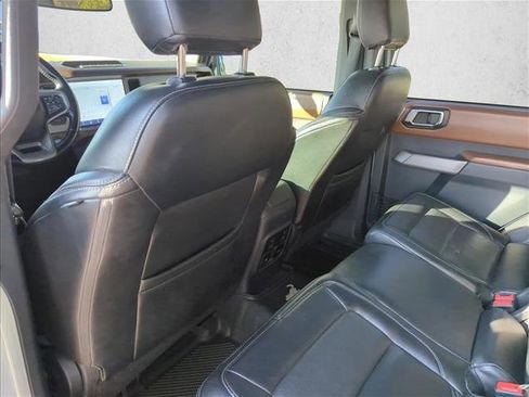 Used 2022 Ford Bronco Outer Banks w/ Sasquatch Package image 16