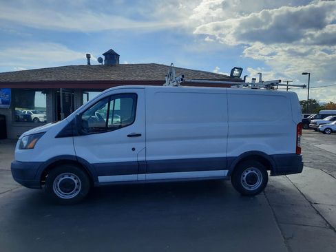 Used 2017 Ford Transit 150 130 Low Roof RWD image 2