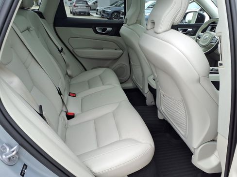 Certified 2024 Volvo XC60 B5 Plus w/ Protection Package Premier AWD/4WD image 15