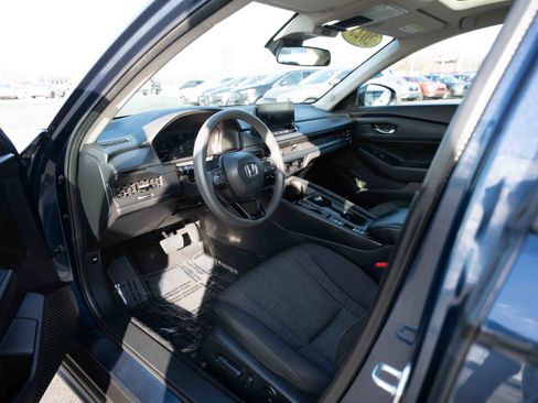 Used 2023 Honda Accord EX image 8