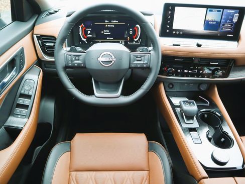 New 2026 Nissan Rogue Platinum w/ Platinum Premium Package image 11