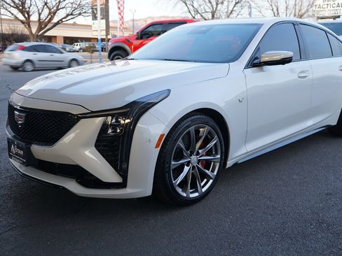 Used 2025 Cadillac CT5 Sport image 9