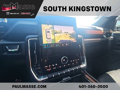 Used 2025 GMC Yukon Denali w/ Denali Reserve Package AWD/4WD image 13
