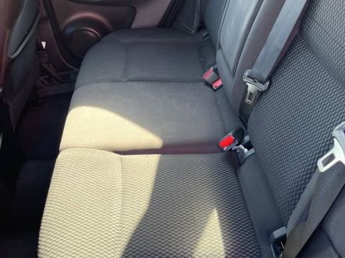 Used 2021 Nissan Rogue Sport S image 10