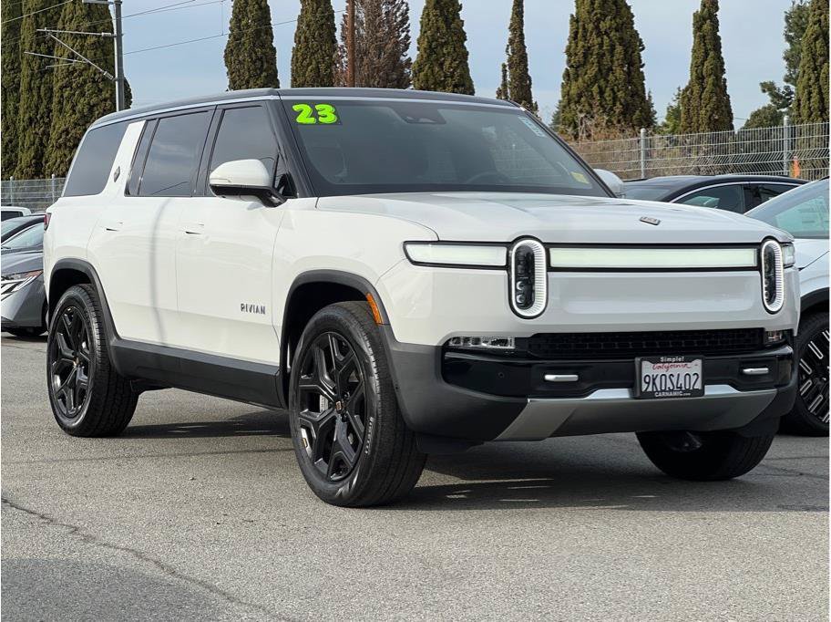 Used 2023 Rivian R1S Adventure Dual AWD/4WD image 3