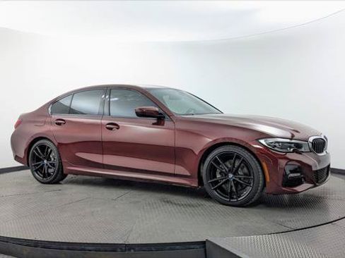 Used 2022 BMW 330i Sedan w/ M Sport Package RWD image 7