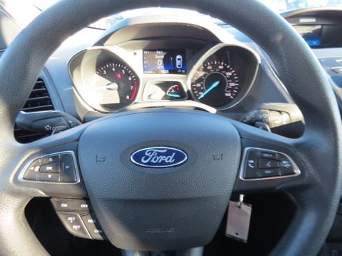 Used 2017 Ford Escape SE w/ SE Cold Weather Package image 21